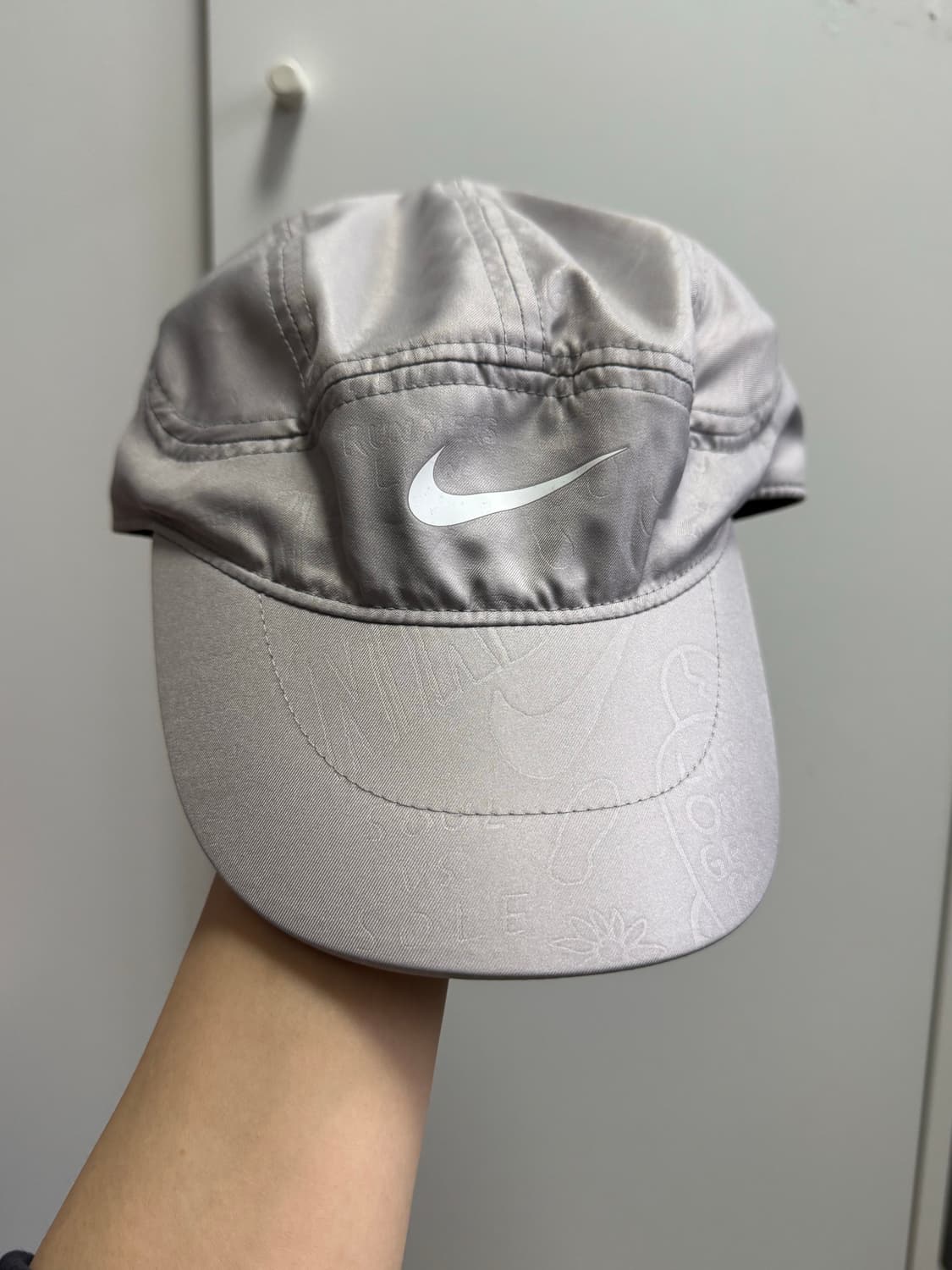 나이키 드라이핏 테일윈드 캡 그레이 상품이미지1