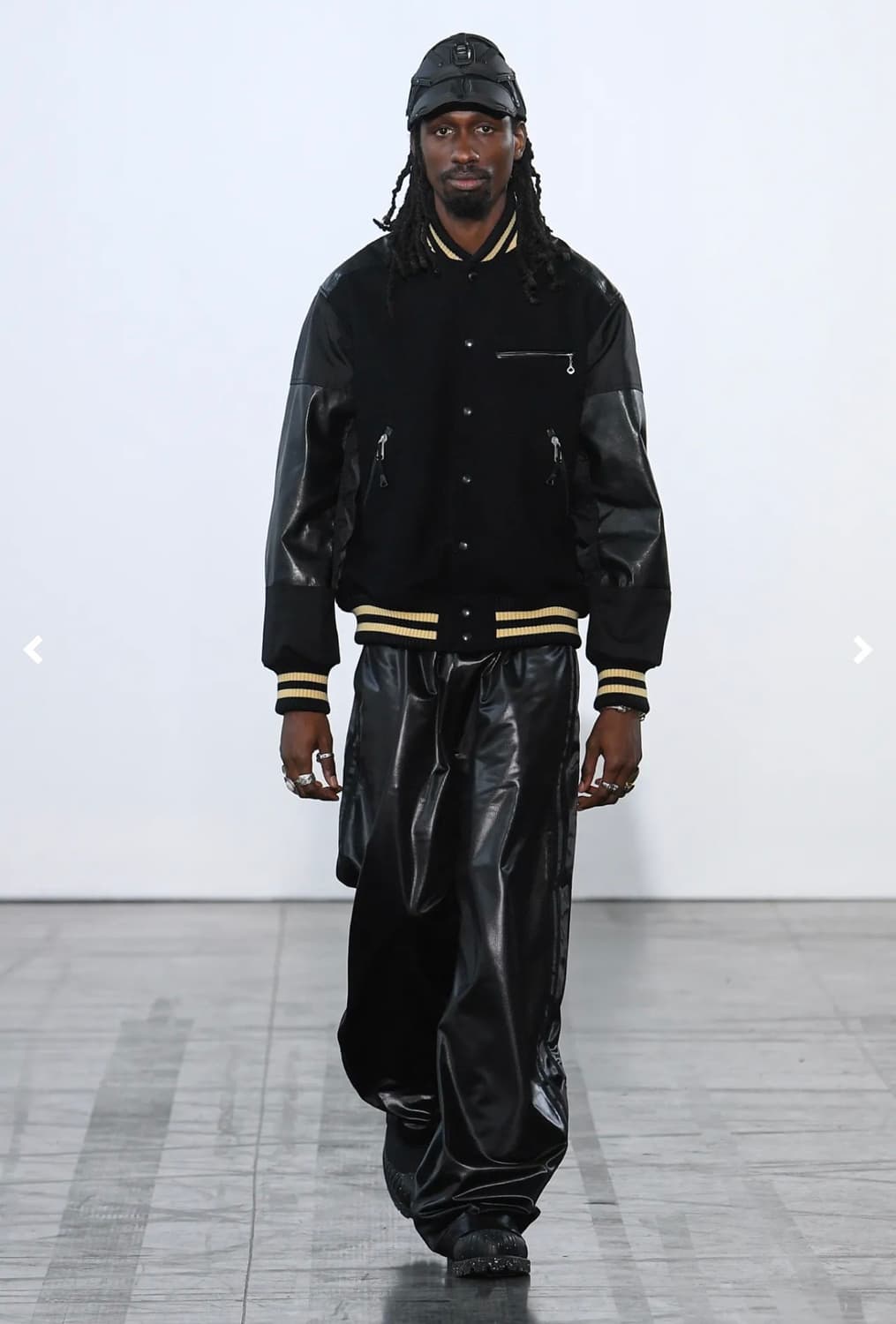 준야 와타나베 23aw 바시티 자켓 상품이미지1