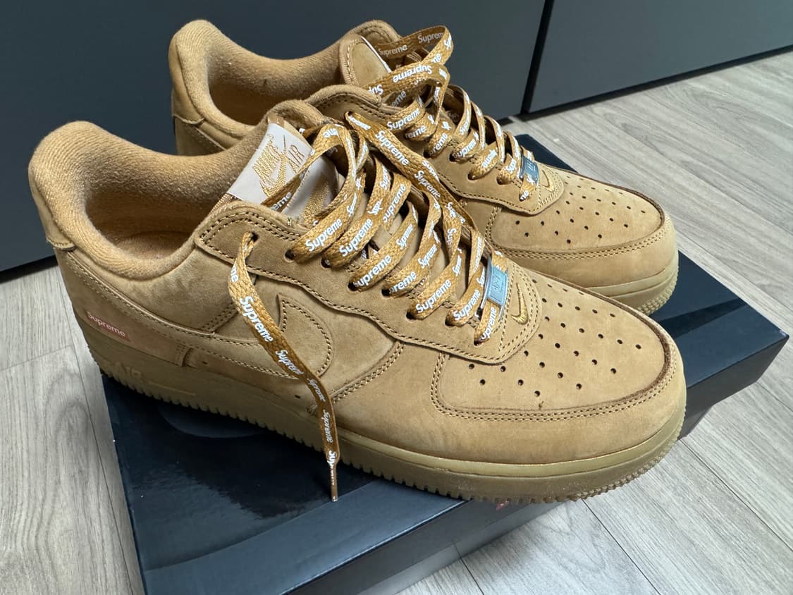 나이키X슈프림 에어포스 1 로우 플랙스 라이트브라운 상품이미지2