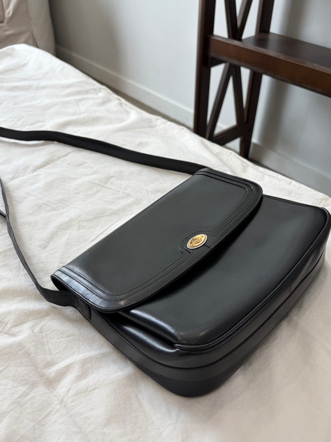 [Old Gucci] 인터로킹 레더 숄더백 블랙 상품이미지2