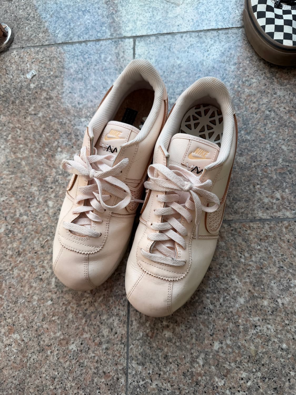 나이키 코르테즈 핑크 색상 275mm 상품이미지1