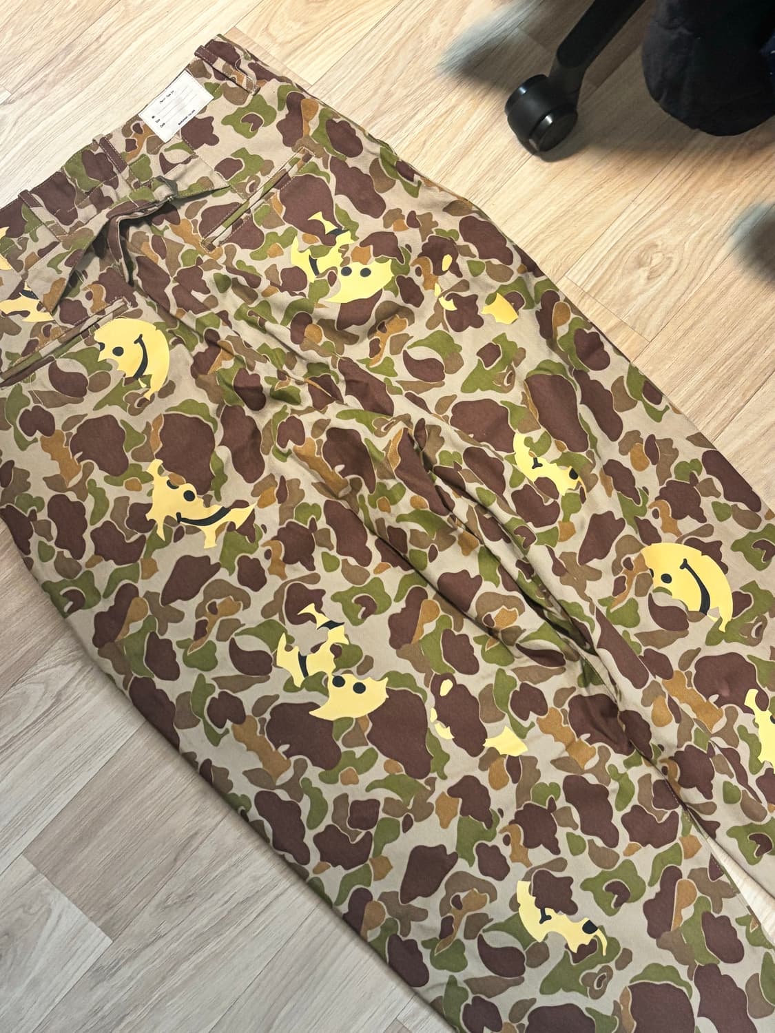 캐피탈 해링본 스마일 피카부 카고 팬츠  카키 사이즈1 상품이미지1