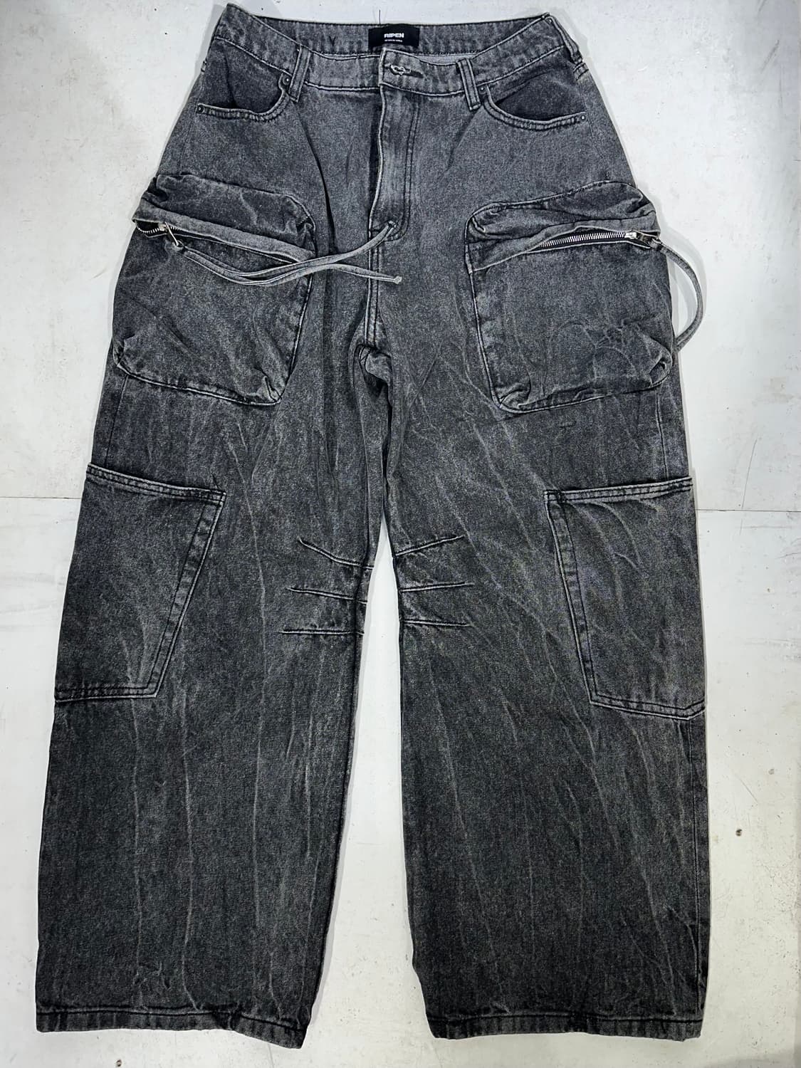 Ripen 빈티지 흑청 워싱 멀티 포켓 유틸리티 와이드 카고 데님 팬츠  상품이미지4