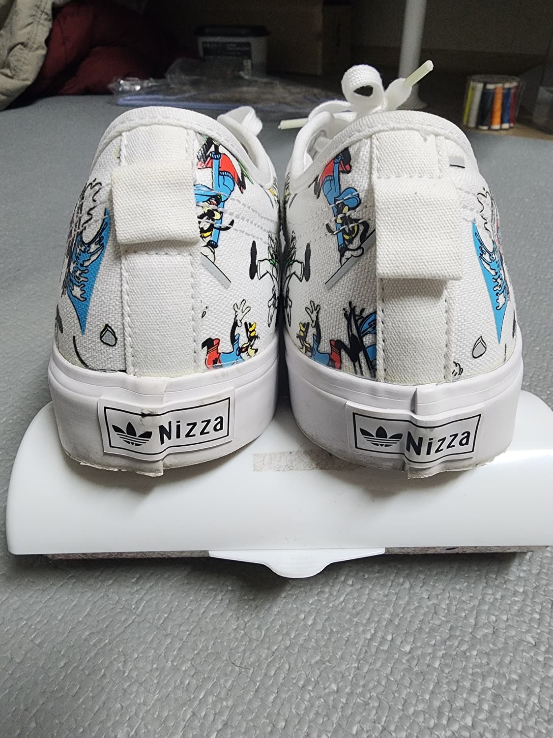 아디다스 니짜 디즈니 콜라보 스니커즈 화이트 상품이미지6