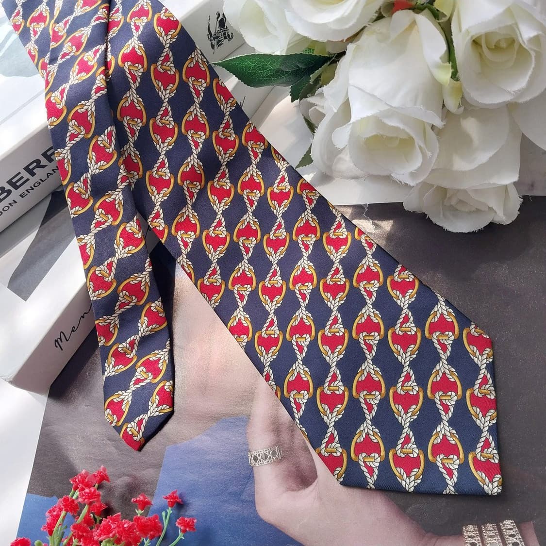 버버리 네이비 로프 링 모티브 넥타이 9.9cm A~B등급 K2965
 상품이미지4