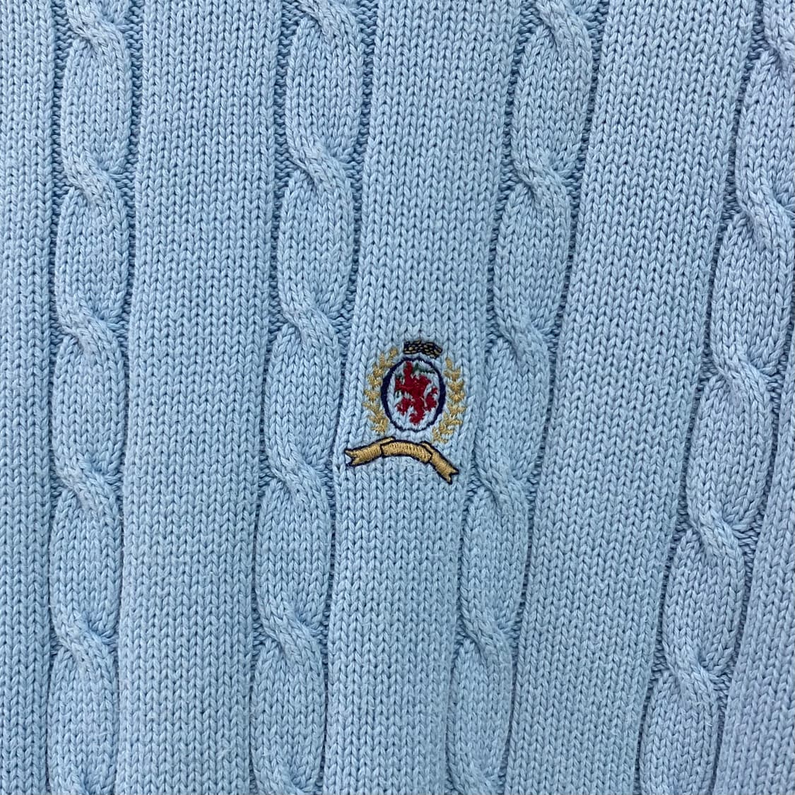 타미힐피거 아카이브 월계수 로고 케이블 니트 상품이미지4