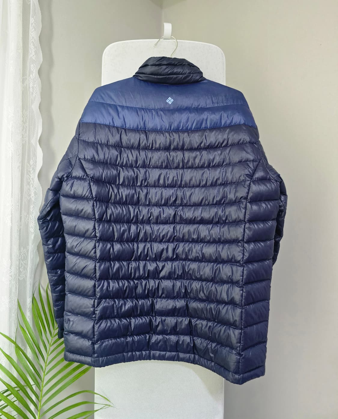 콜럼비아 남성 투톤 네이비 경량패딩 XL 상품이미지2