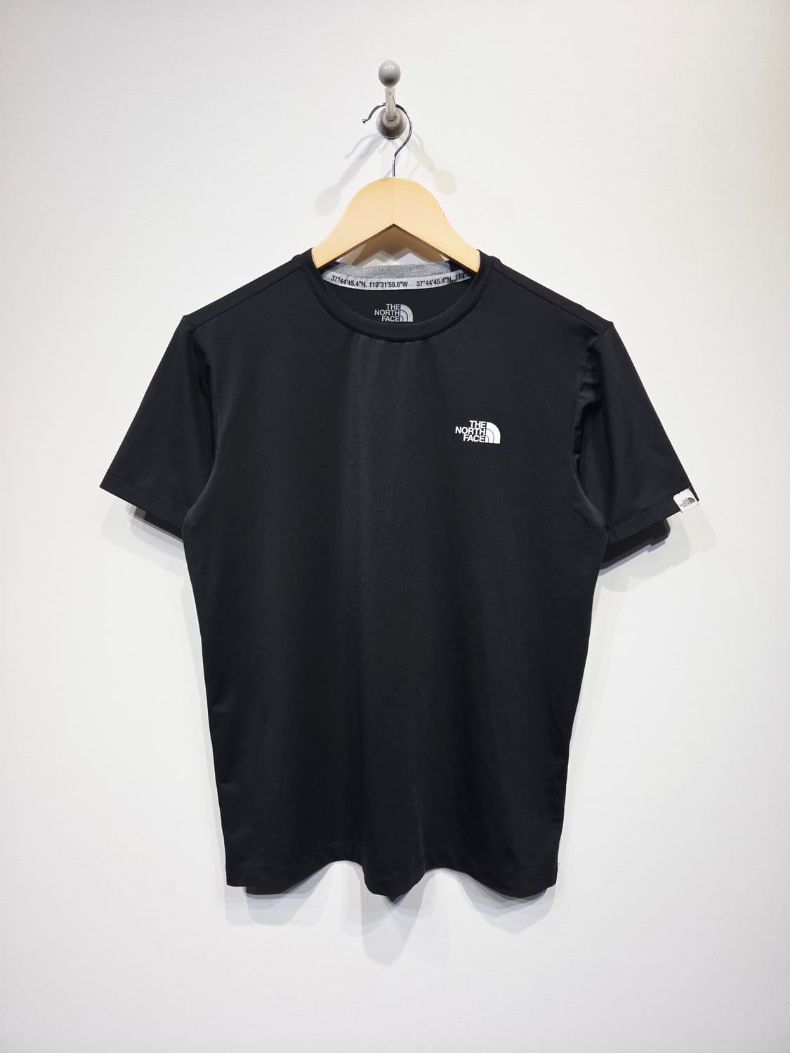 노스페이스 블랙 기능성 반팔 티셔츠 상품이미지2