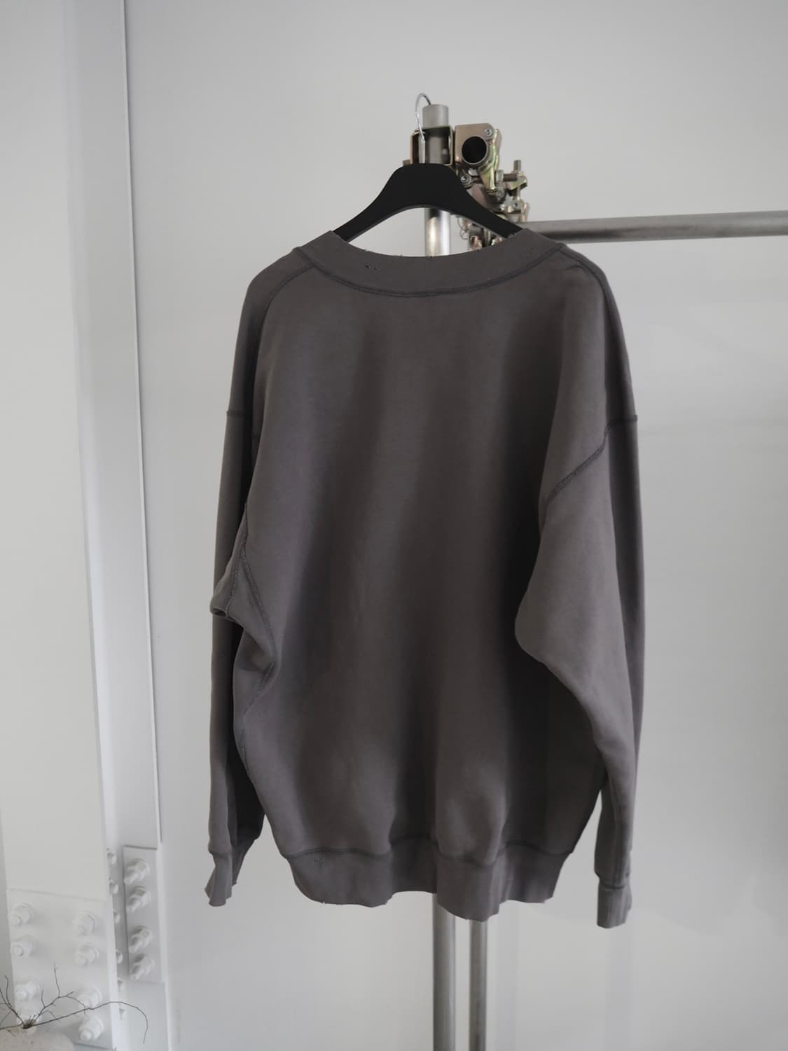 KAZUYUKI KUMAGAI damage sweat shirt 상품이미지4