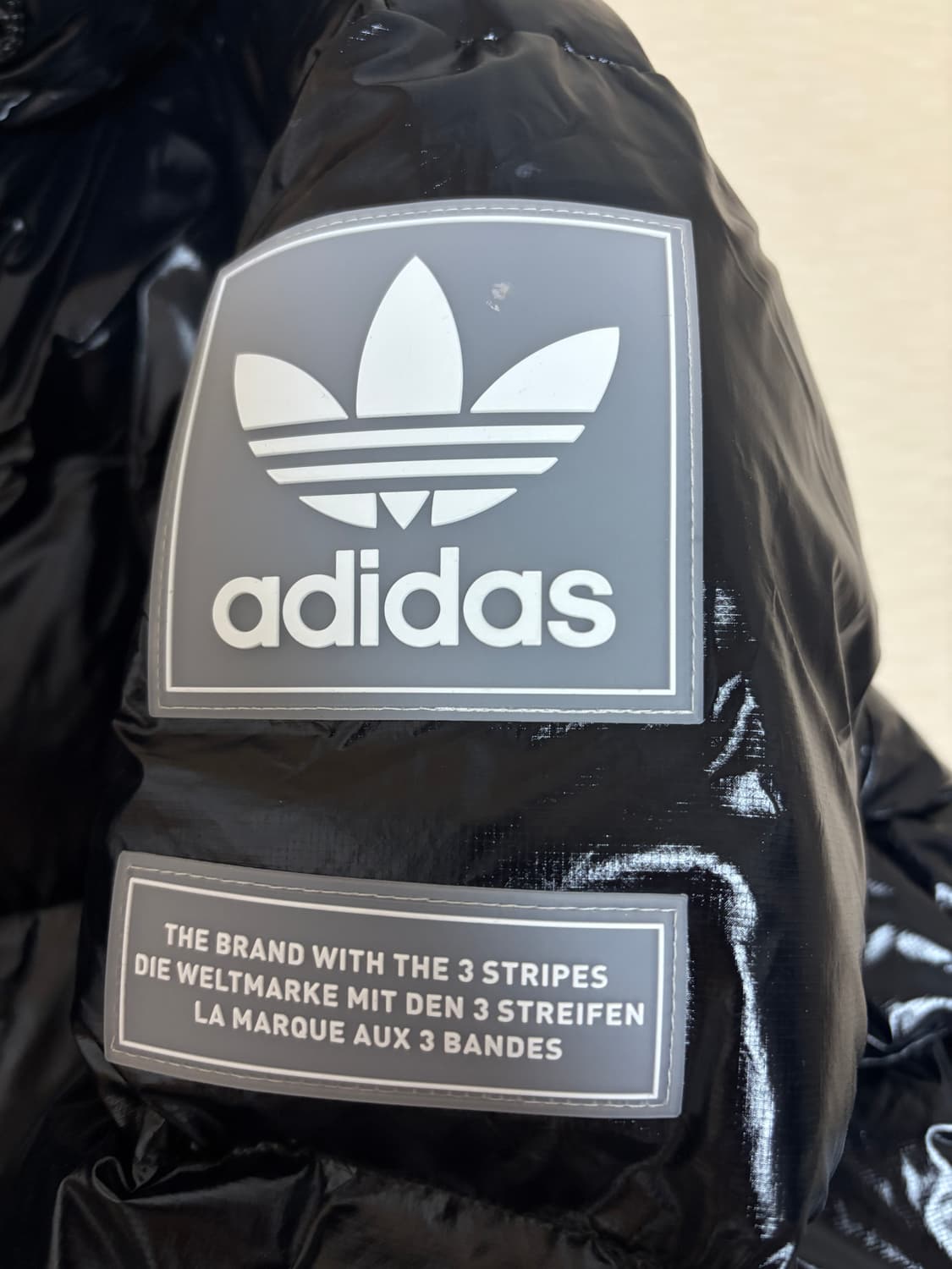 아디다스 프라임그린 유광 숏패딩 M~L 오늘 쿨거시 21만원🚨 상품이미지4