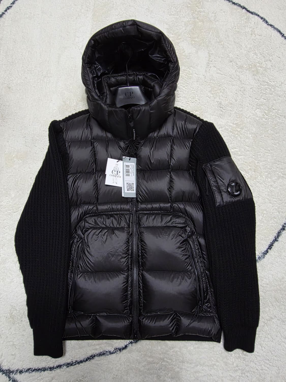 CP컴퍼니 DD쉘니트패딩 상품이미지1