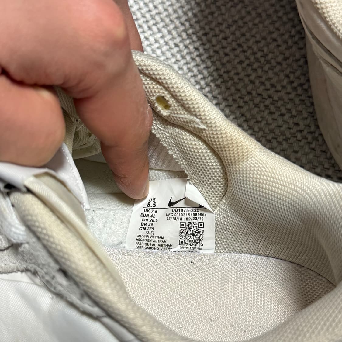 나이키 x 사카이 베이퍼와플 화이트 앤 검 상품이미지7