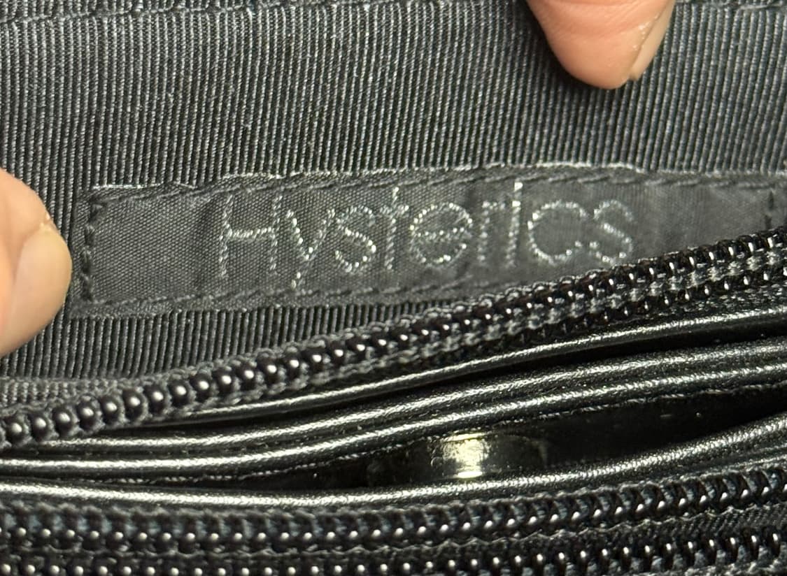 히스테릭 글래머 아카이브 벨트 결합 음각 로고 가죽 바디백 가방 상품이미지8