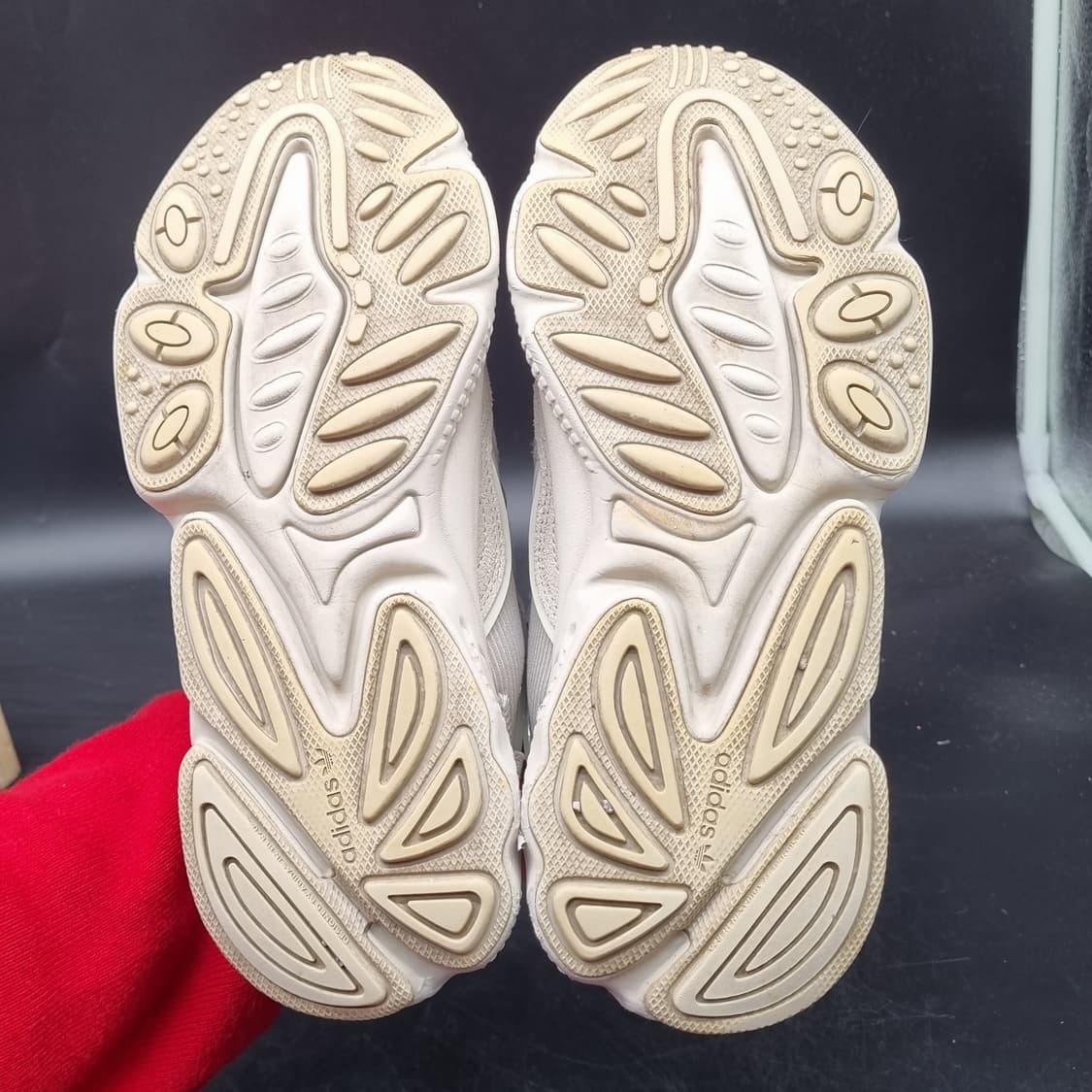 아디다스 오즈위고 베이지 여성운동화240 상품이미지3