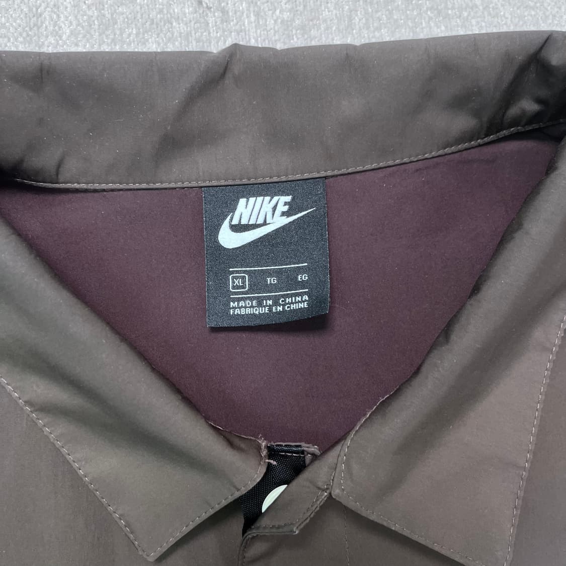 105 나이키 카카오 다크브라운 코치 자켓 상품이미지3