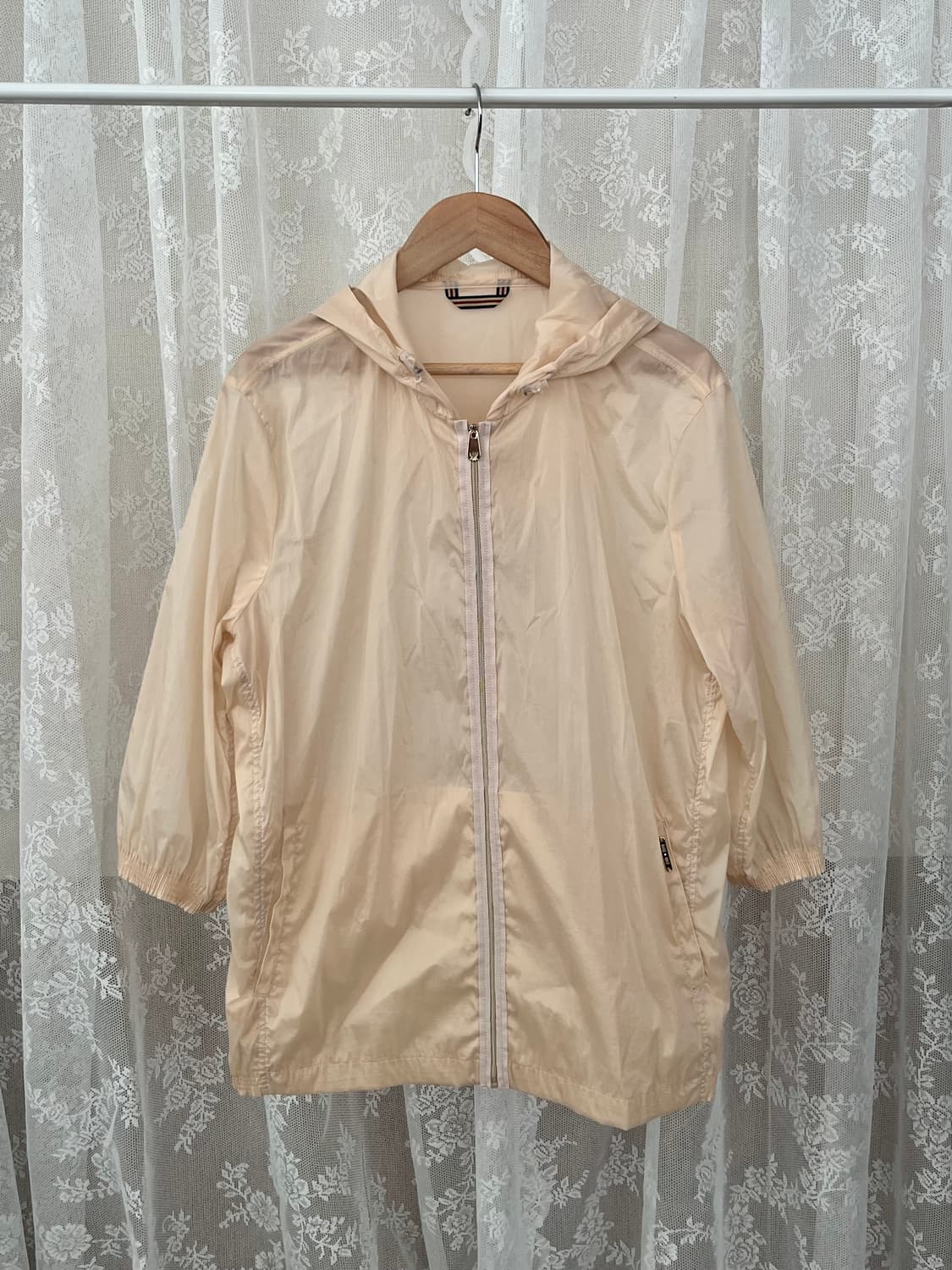 95) 닥스 골프 여성 바람막이 베이지 상품이미지1