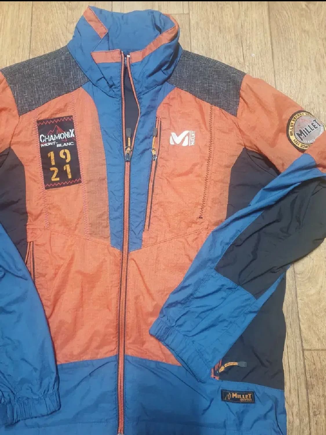 밀레 아웃도어 바람막이 95 사이즈입니다 상품이미지3