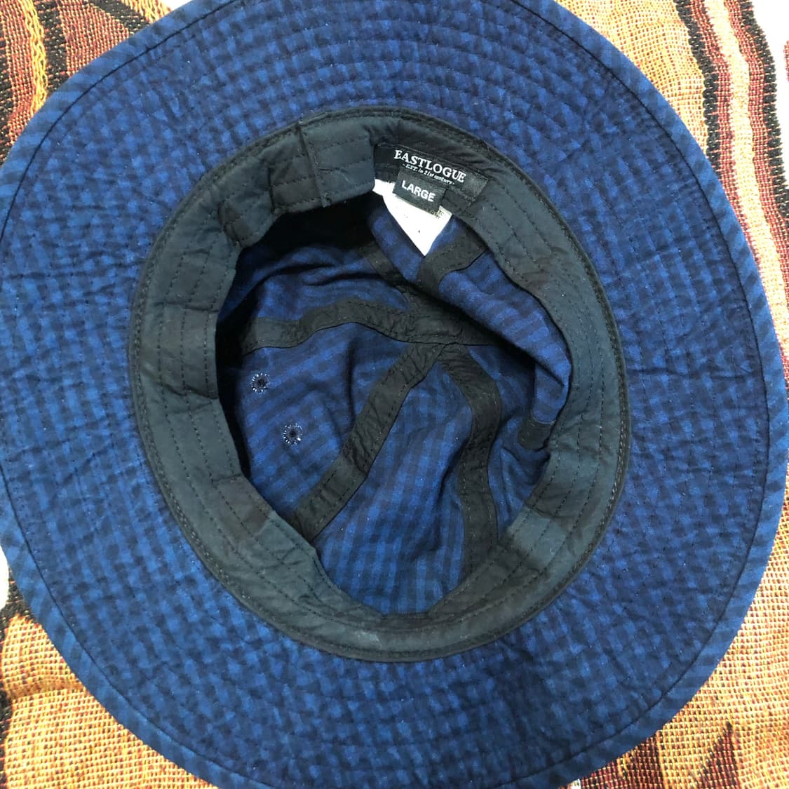 Eastlogue navy check bucket hay 상품이미지3