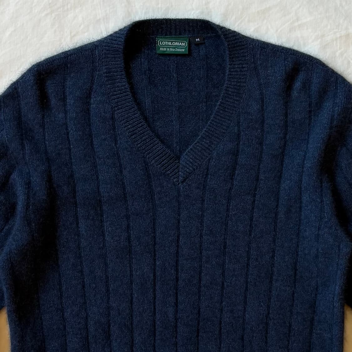 [102-105] 뉴질랜드 LOTHLORIAN 울 포섬 브이넥 니트 상품이미지2