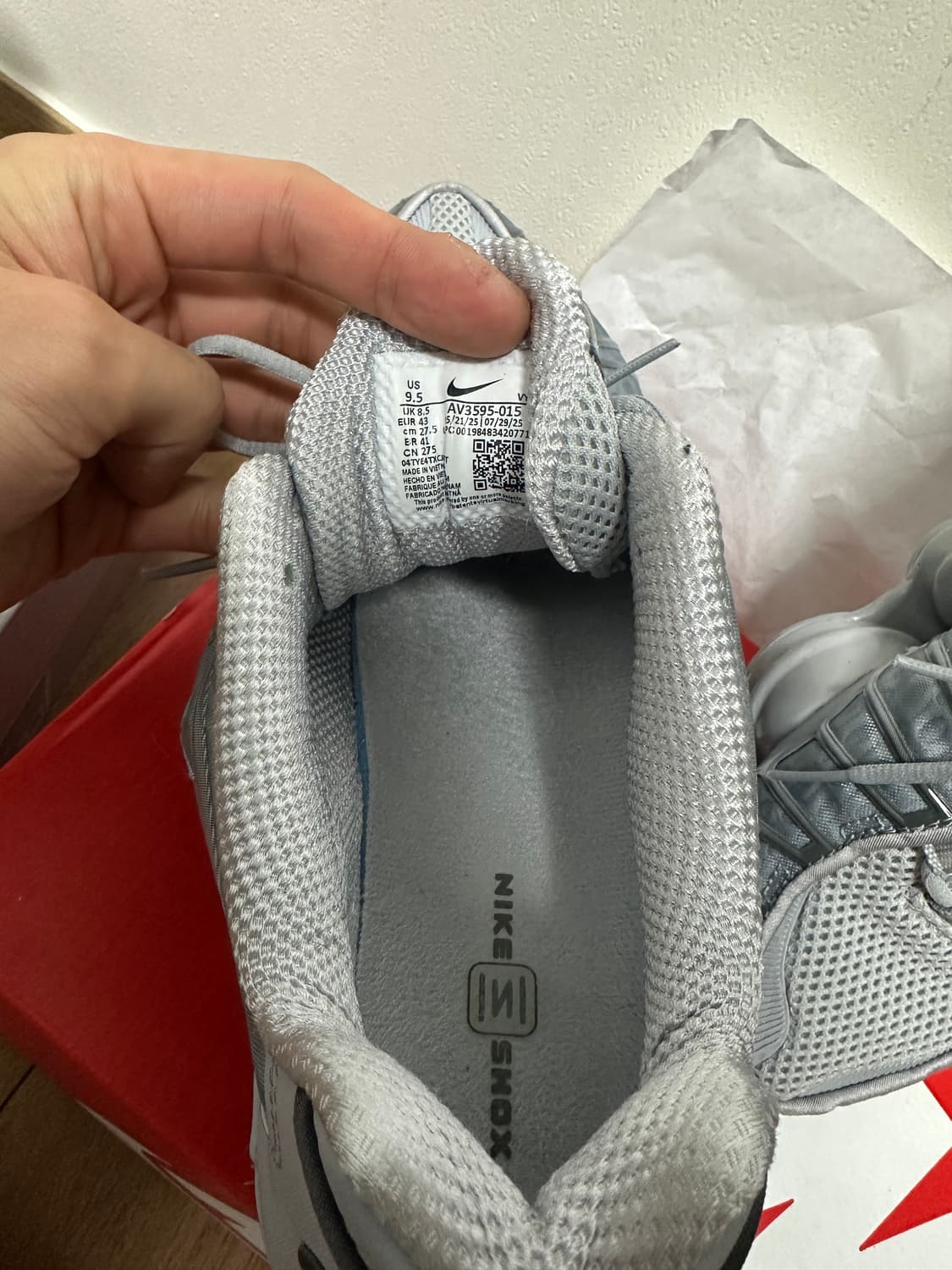 나이키 샥스 TL 그레이 275 판매합니다 상품이미지4