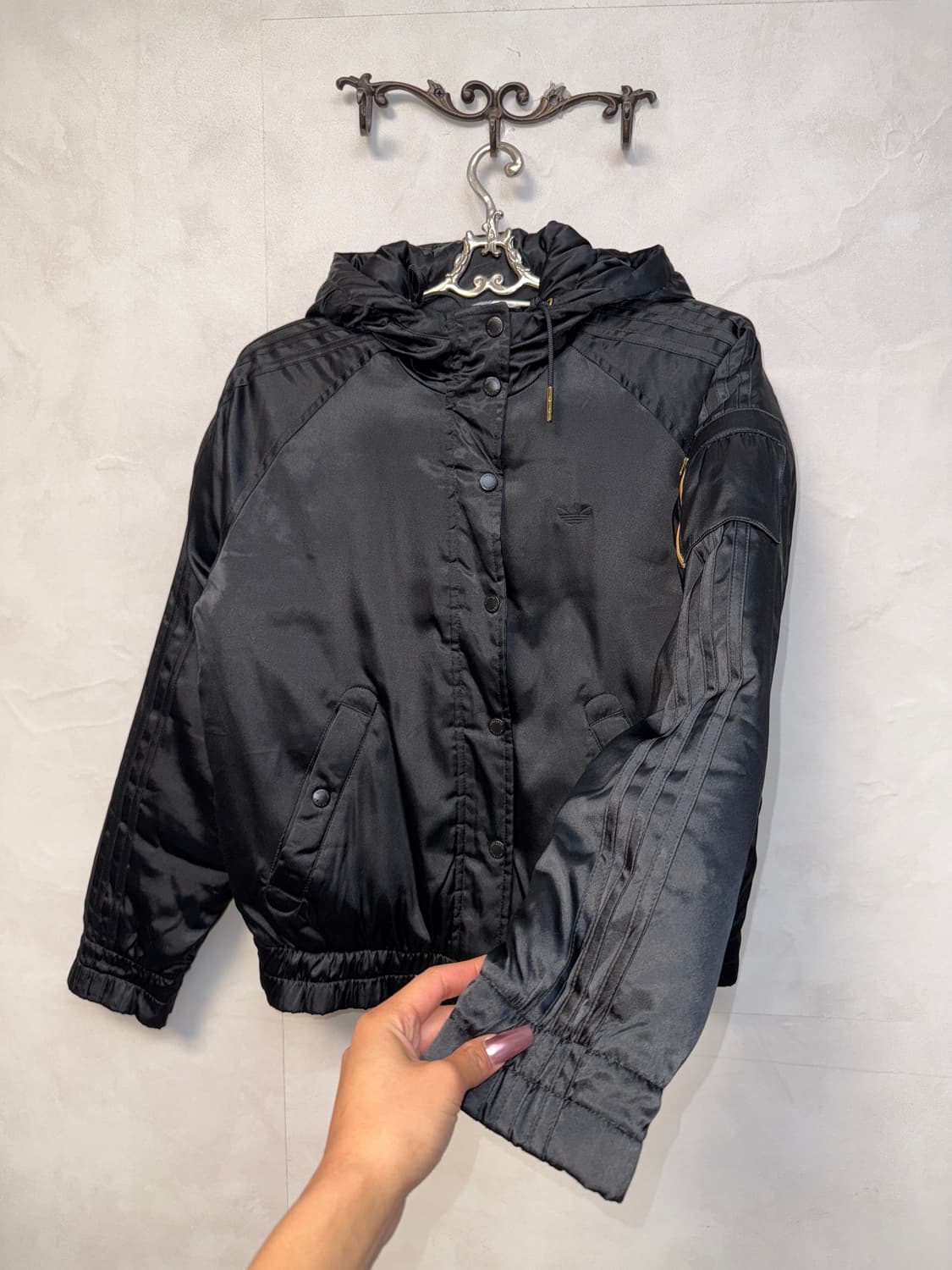 Adidas satin bomber duck down padding 상품이미지2