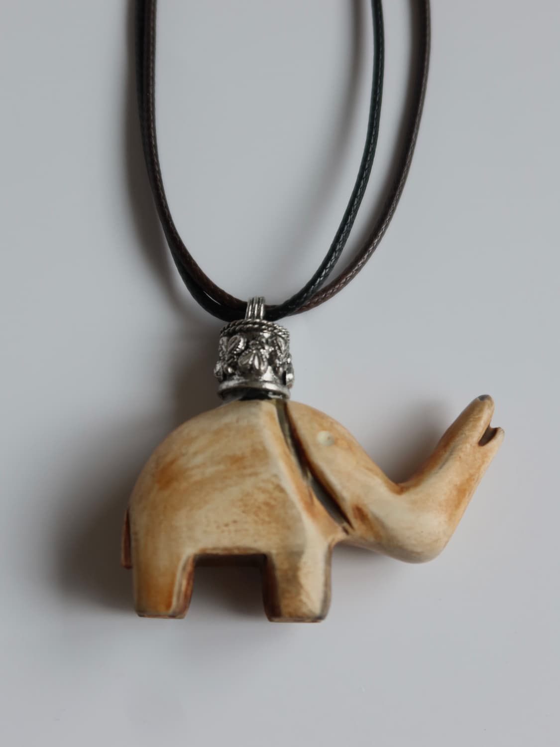 elephant charm leather necklace 상품이미지4