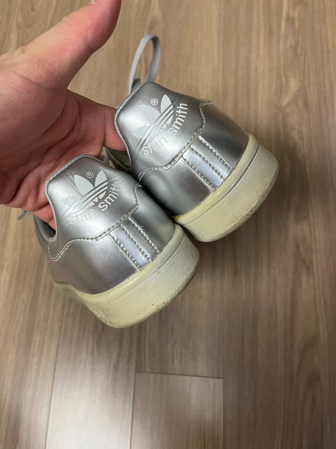 라프시몬스x아디다스 스탠스미스 상품이미지3