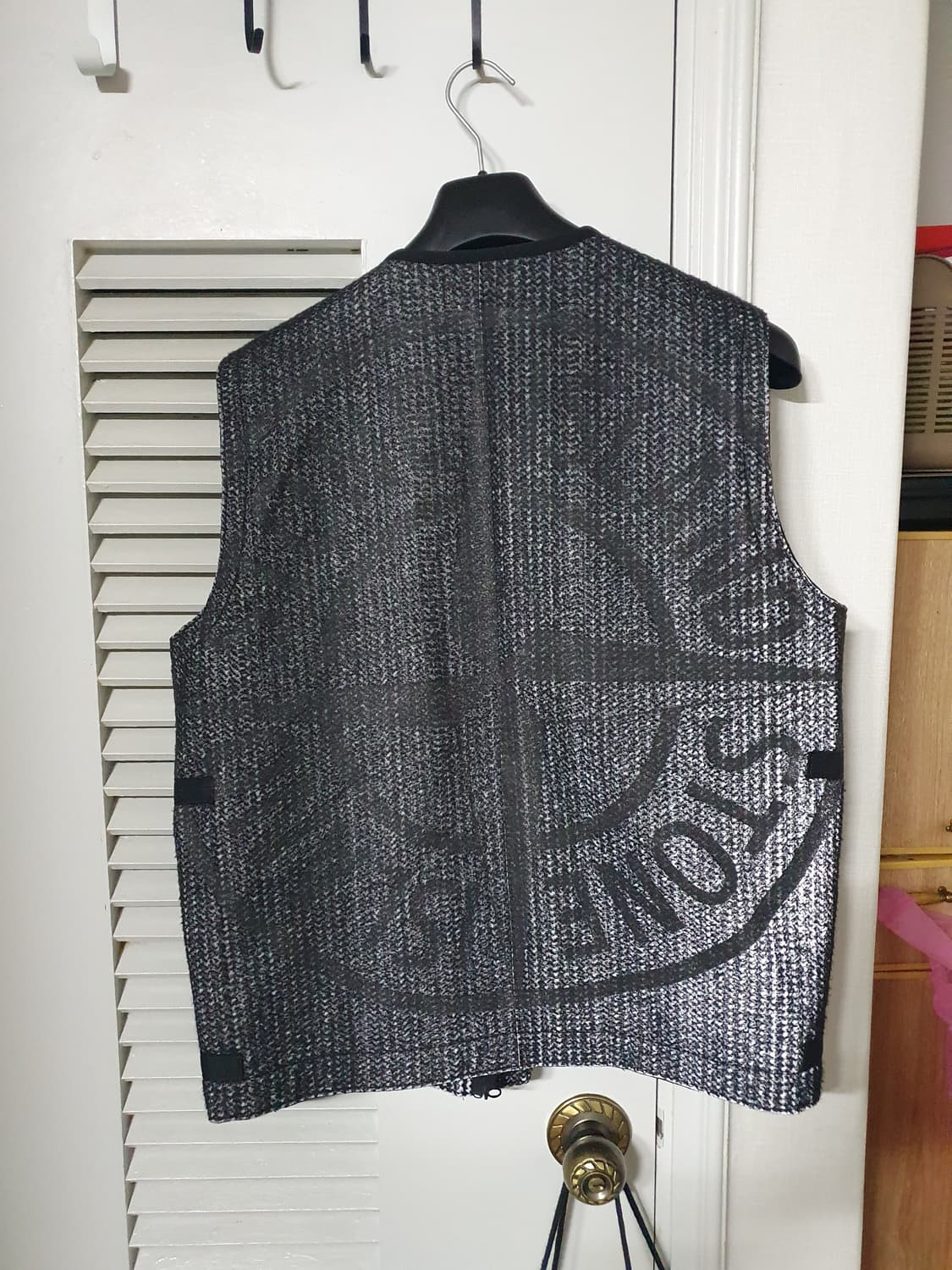 스톤아일랜드 니들펀치 리플렉티브 베스트XL 상품이미지4