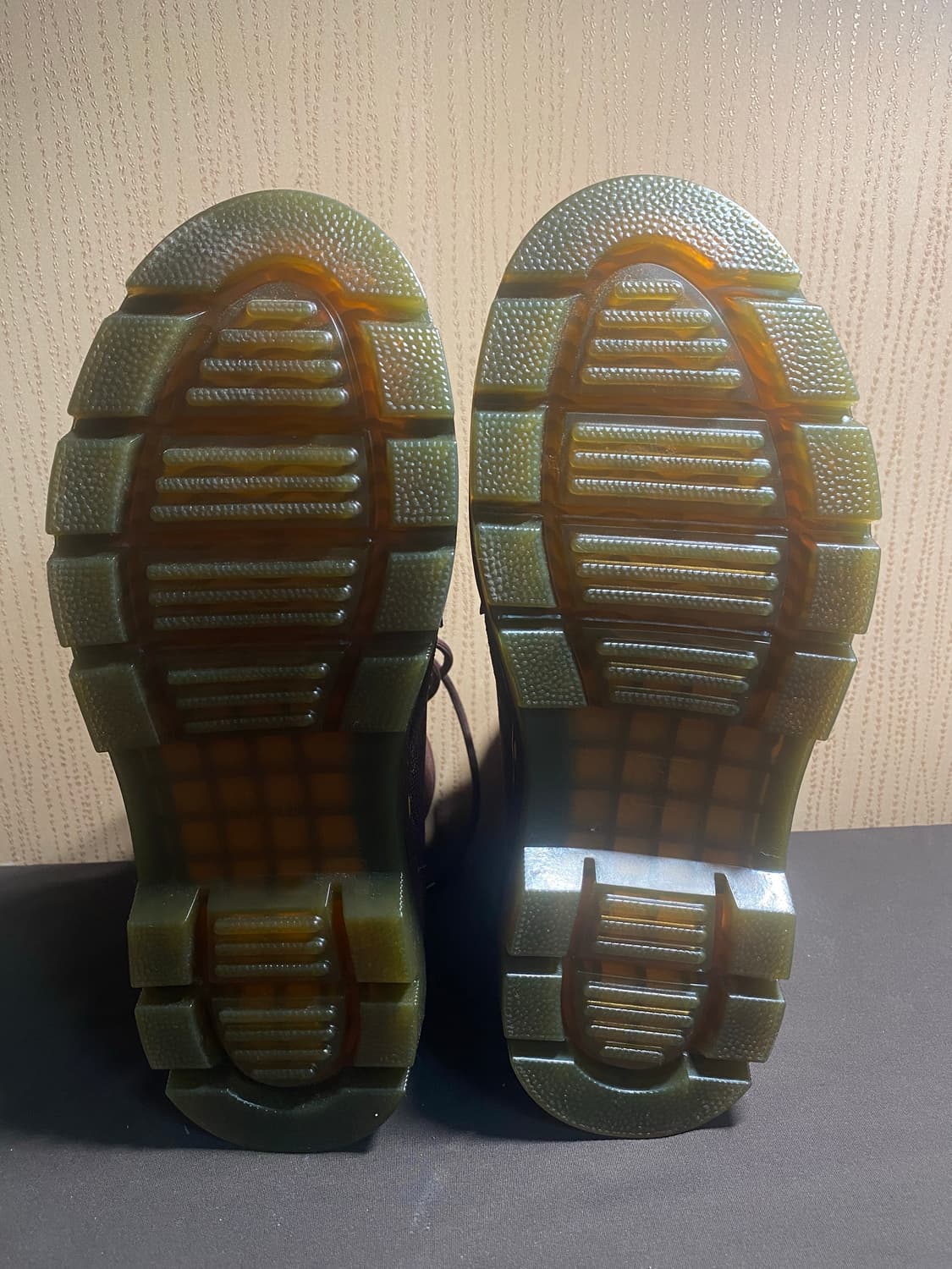 닥터마틴 콤스테크 8홀 자주색 상품이미지4