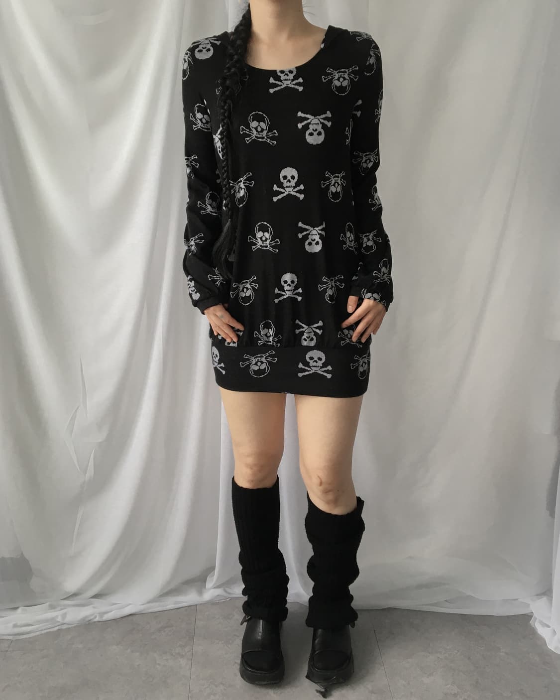 Skull pattern knit hood onepiece 상품이미지1