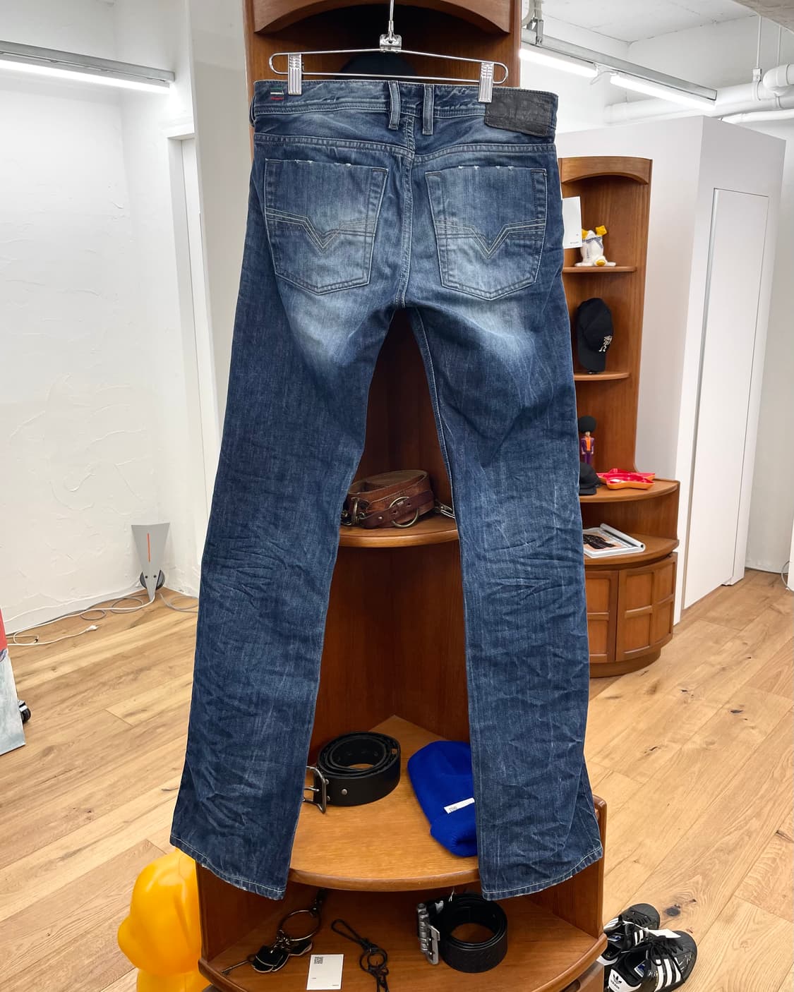 [29] 디젤 플레어 데님 팬츠 상품이미지5