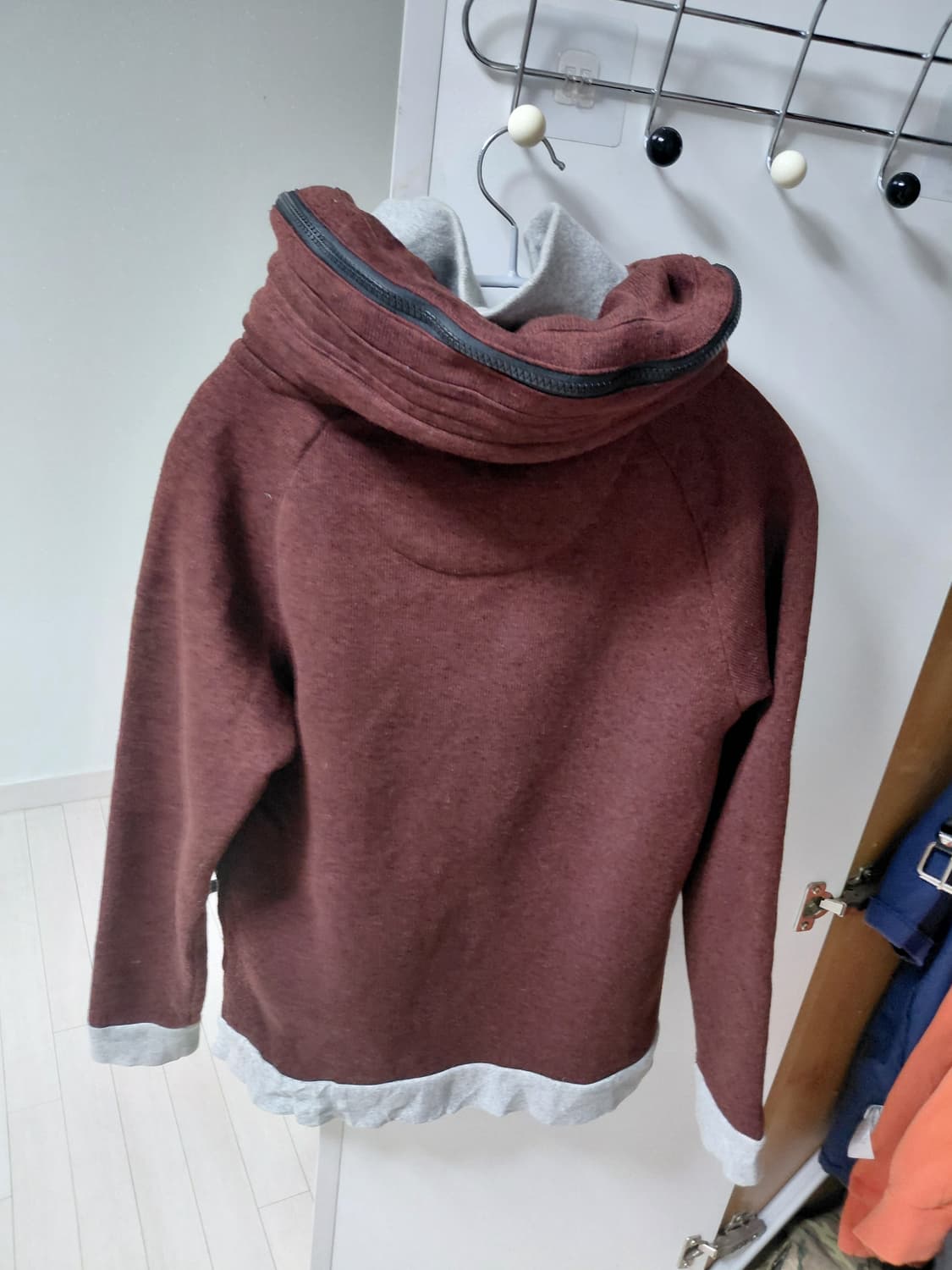 착샷있음 빔즈하트 울 니트 하이넥 라이더 후드집업 vkei  상품이미지3