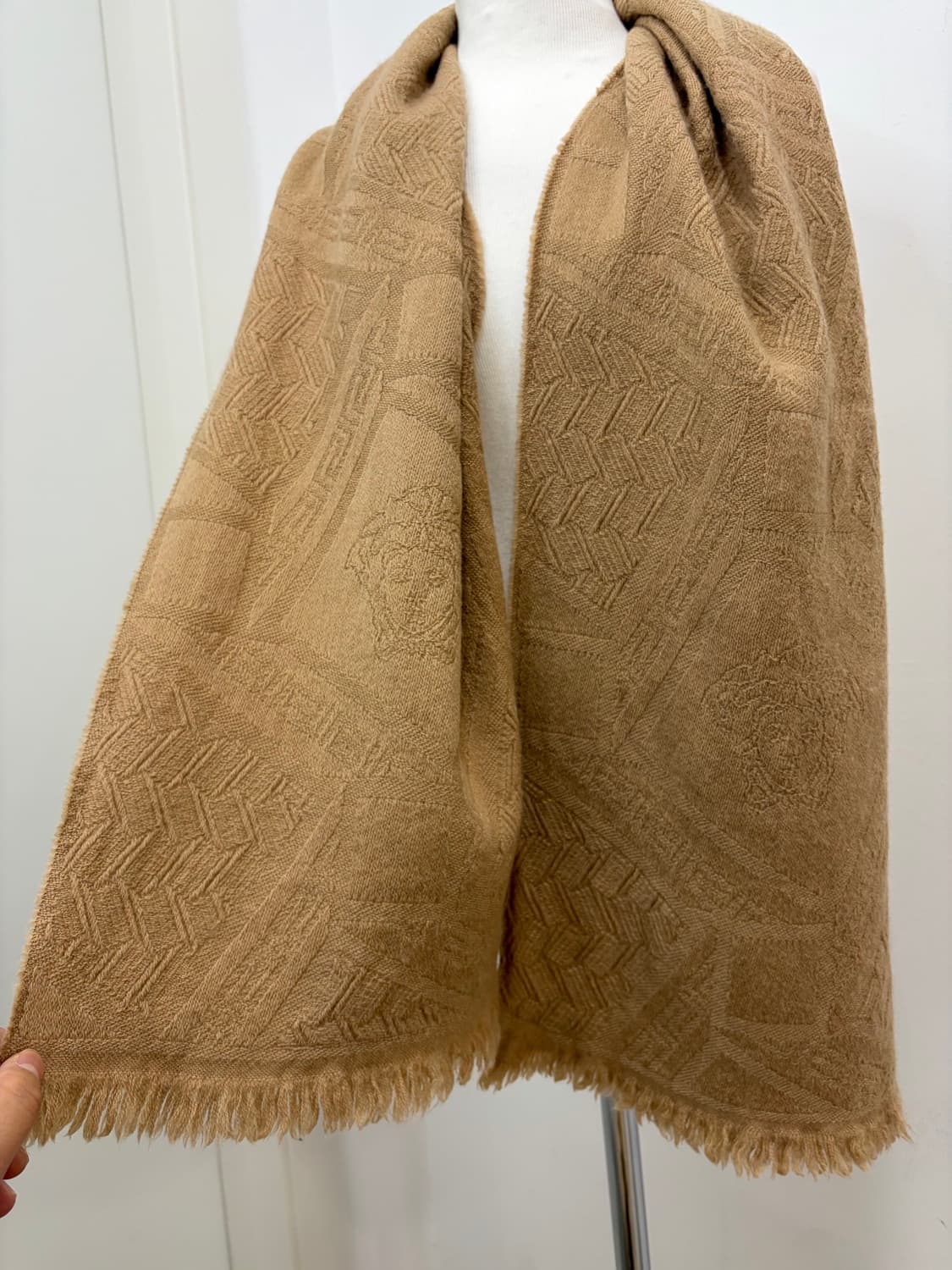 베르사체 메두사 울 머플러 목도리 상품이미지3