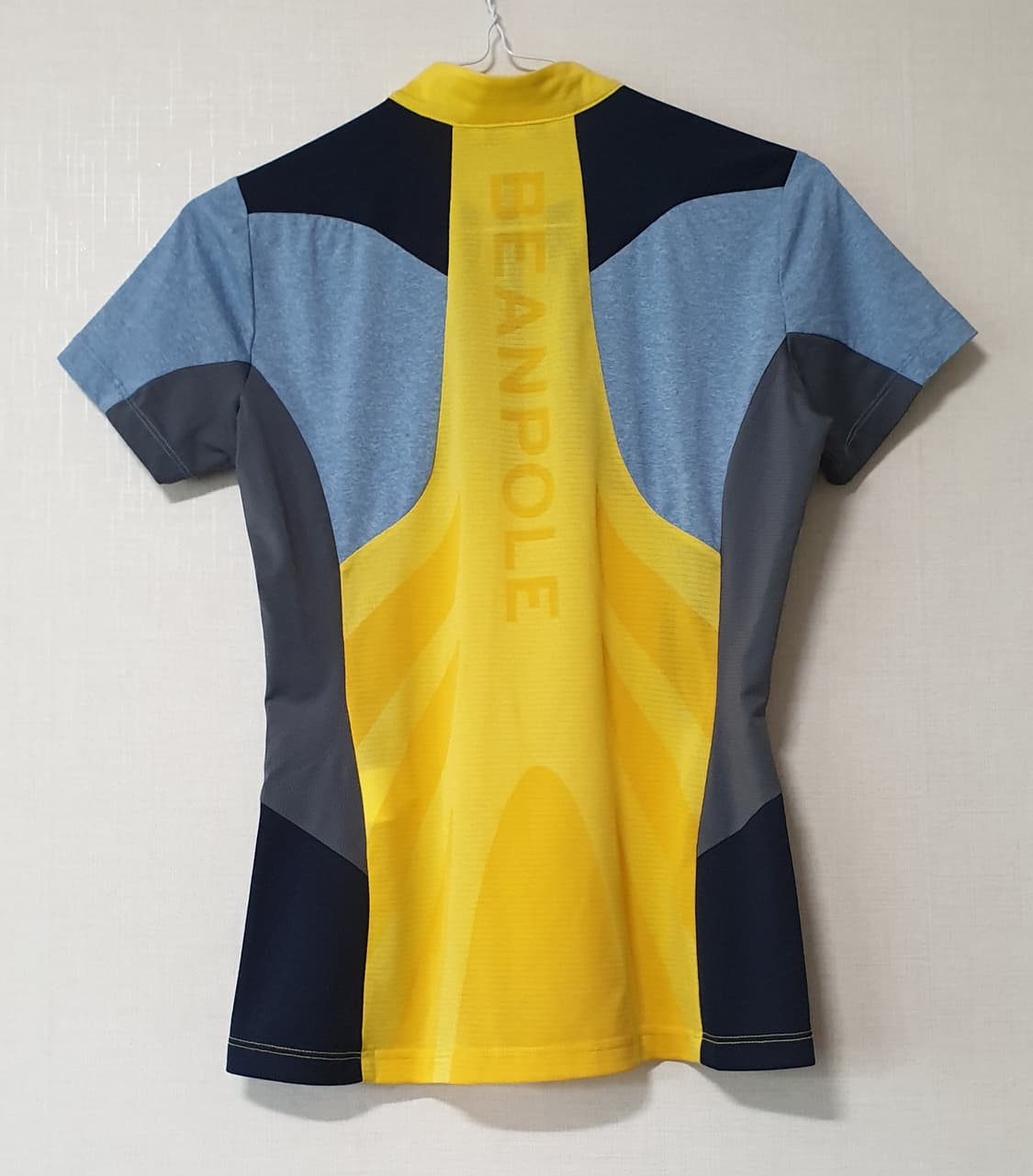 빈폴 반집업 반팔티 90사이즈 상품이미지2