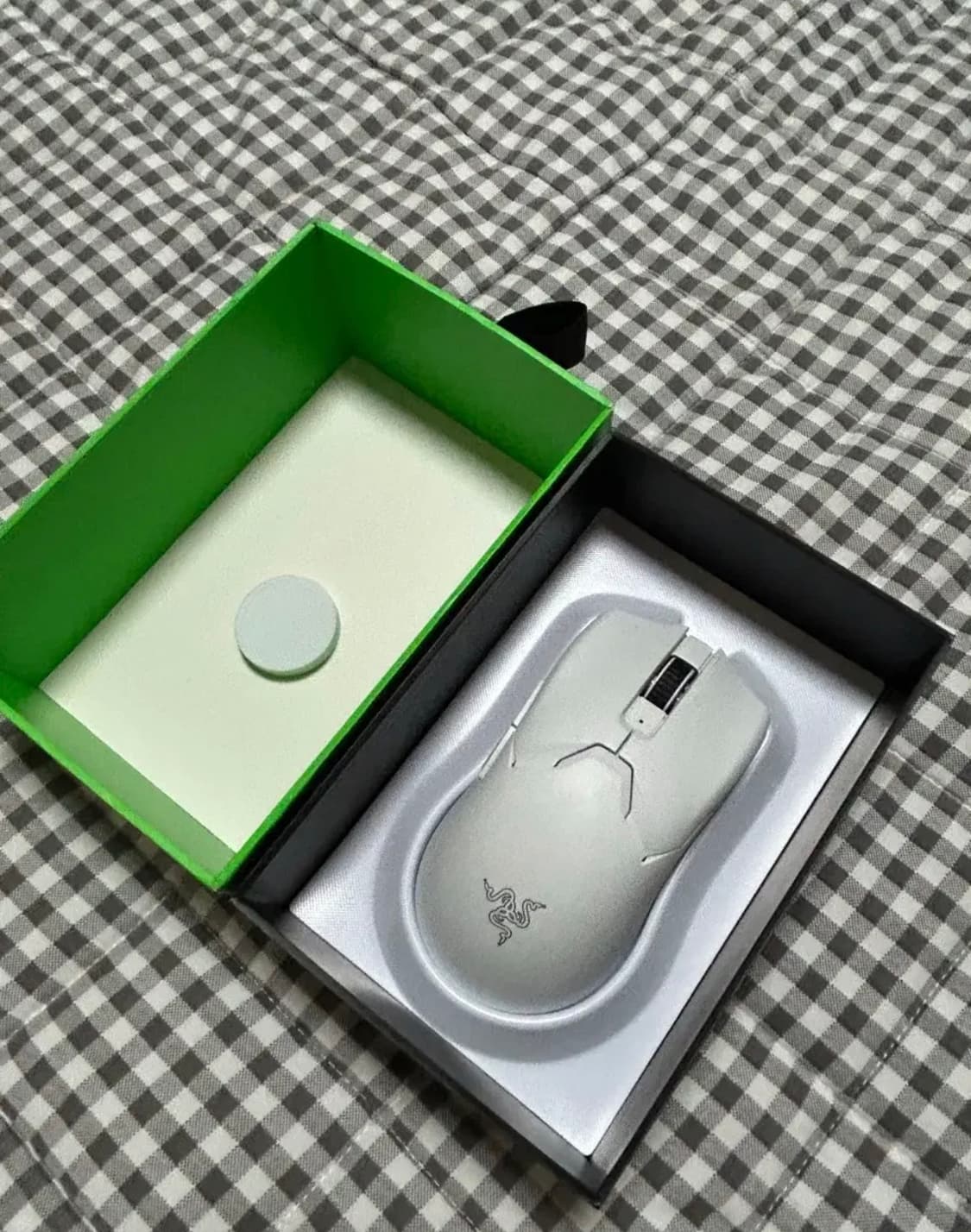 레이저 바이퍼 V2 PRO 화이트 마우스 (거의새상품) 상품이미지1