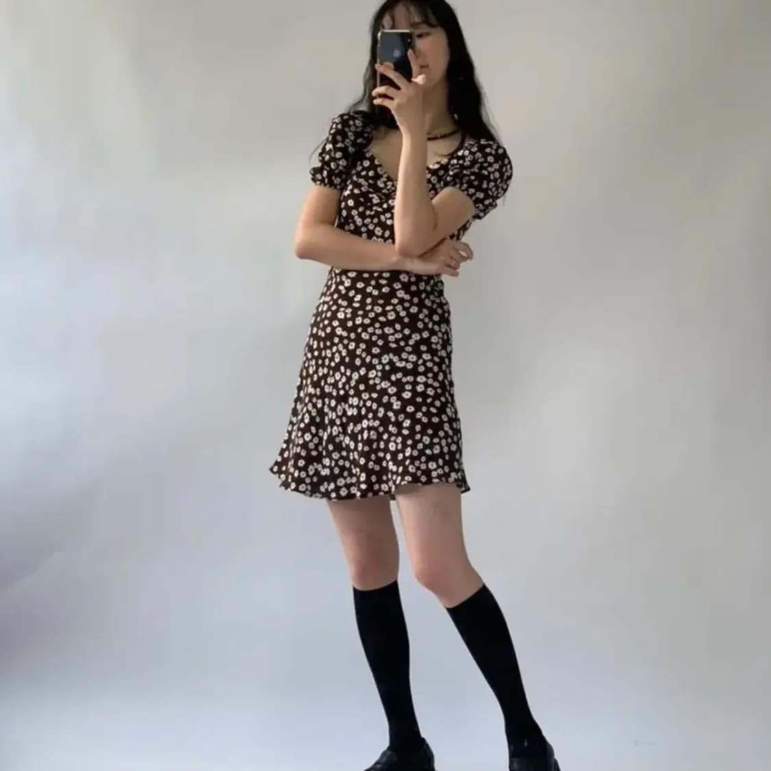 [새상품] 루루서울 리플리 퍼프 미니 드레스 브라운 상품이미지3