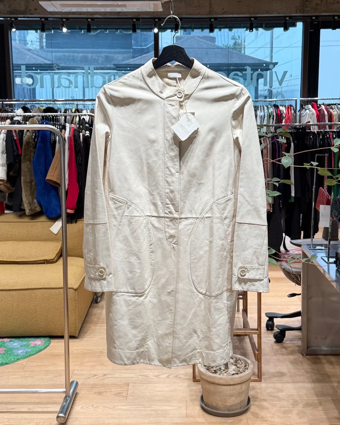 브루넬로 쿠치넬리 아이보리 펠레 레더 자켓  상품이미지1