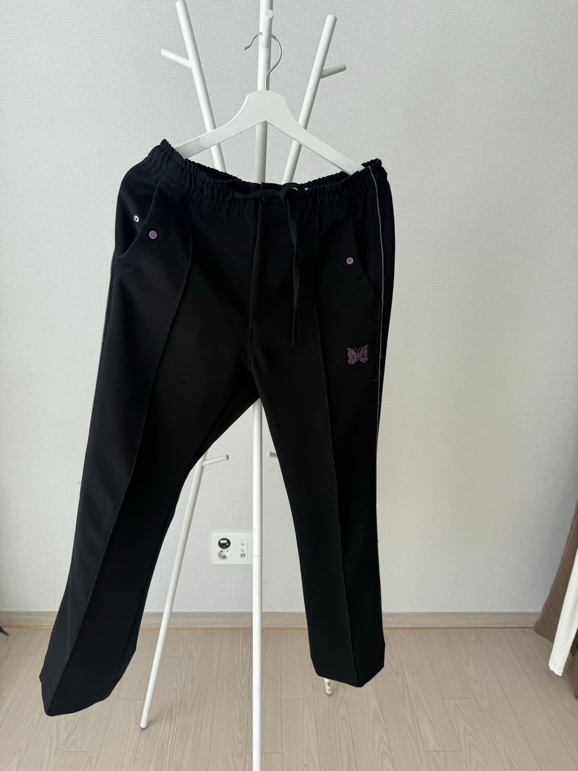 니들스 부츠컷 트랙팬츠 상품이미지1