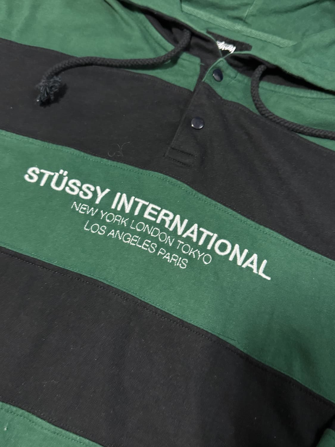 17fw 스투시 그린 스트라이프 보더 후디 xl 상품이미지2