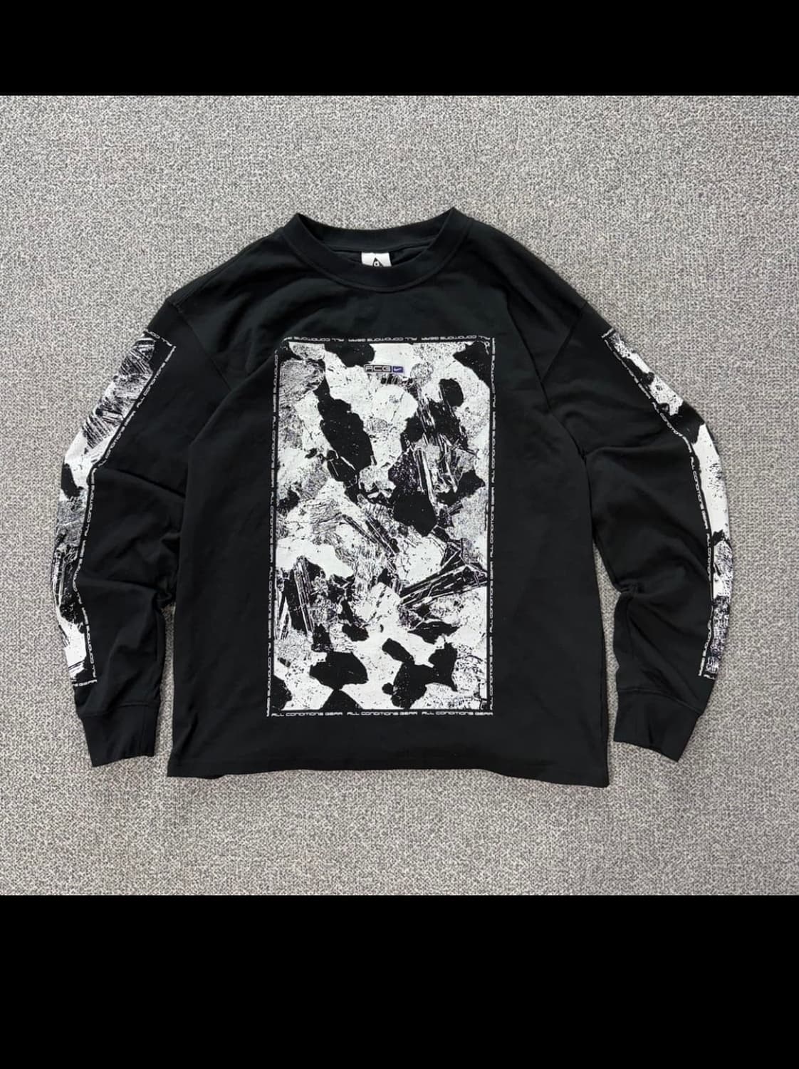 나이키 ACG락 롱슬리브 상품이미지1