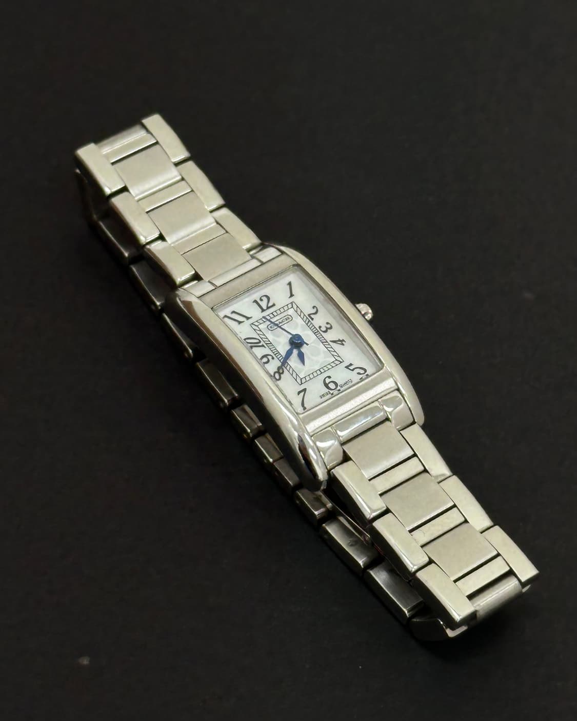 코치 자개 다이얼 렉탱귤러 쿼츠 시계 상품이미지5