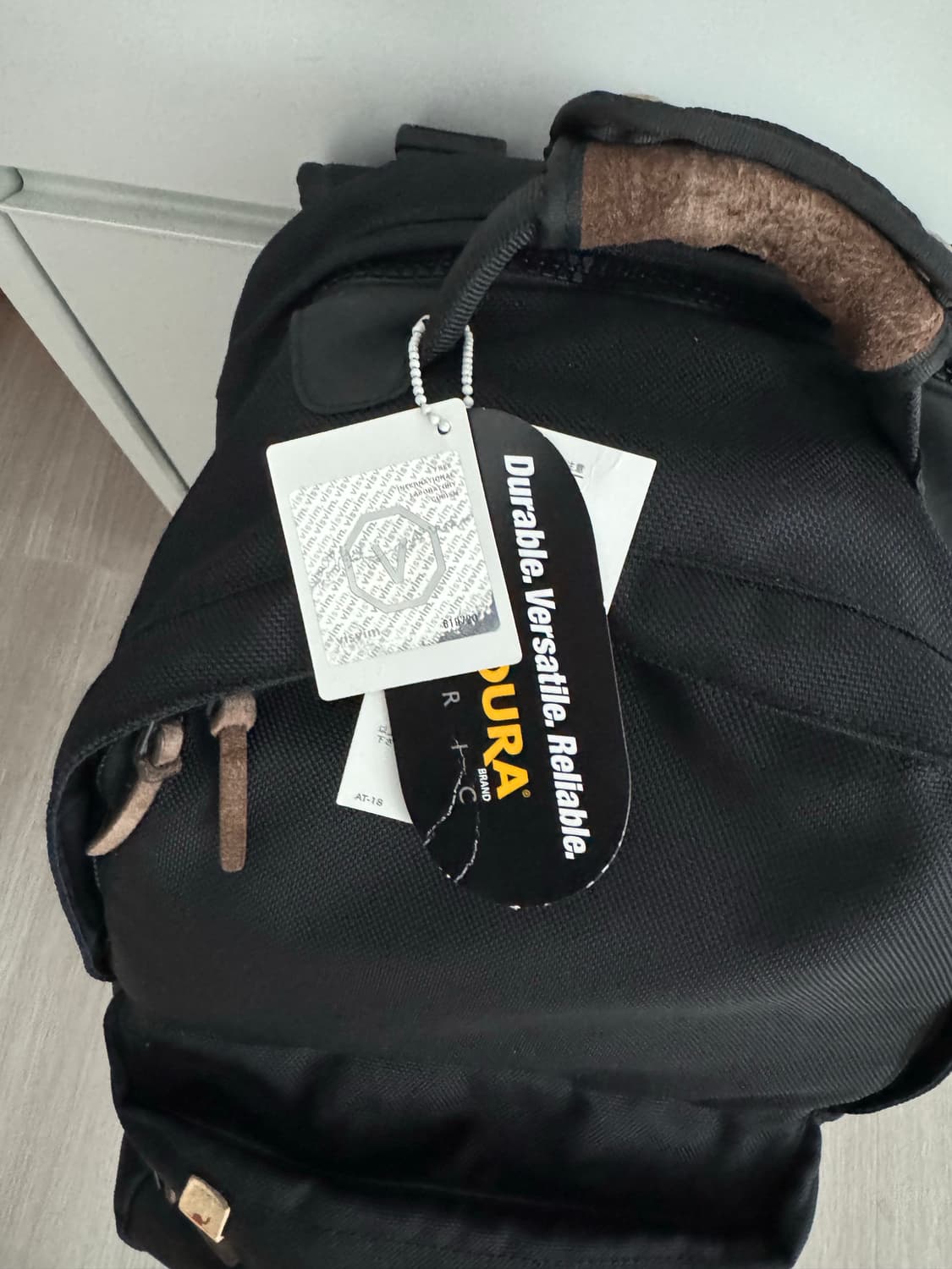 비즈빔 22L 발리스틱 백팩 스웨이드 상품이미지7