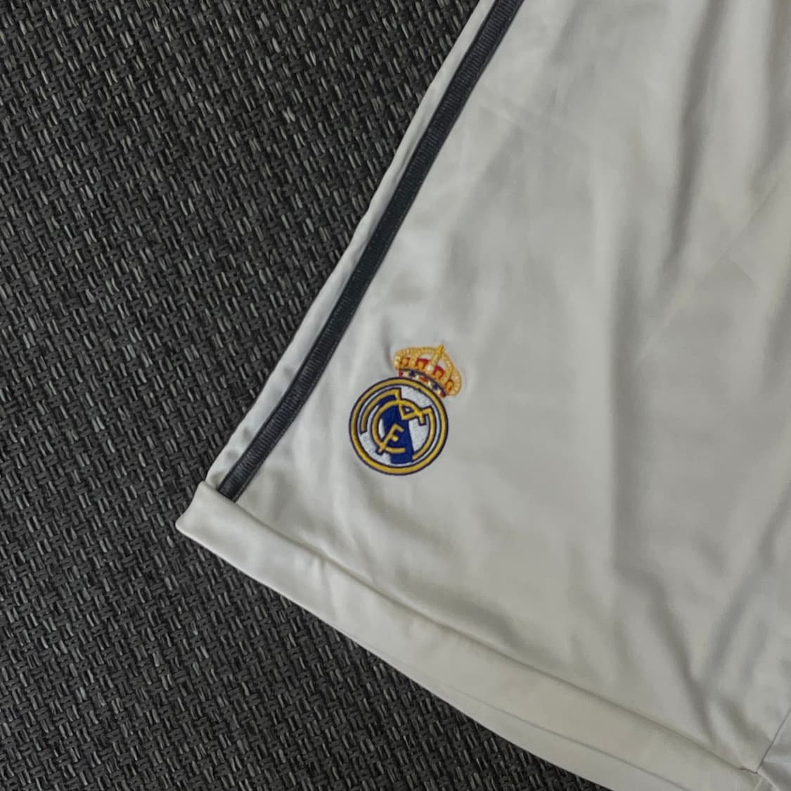 아디다스 레알마드리드 유니폼 반바지 S 상품이미지3