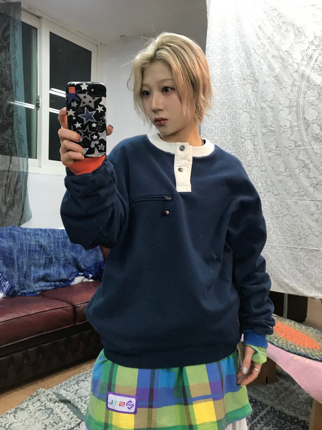 밀레 배색 스티치 포켓 맨투맨  상품이미지2