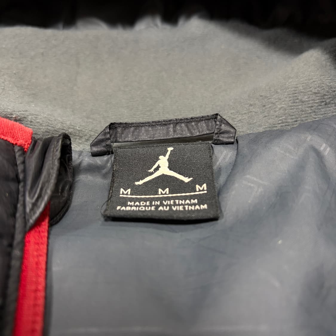  에어조던 700 구스다운 패딩(실측L) 상품이미지3