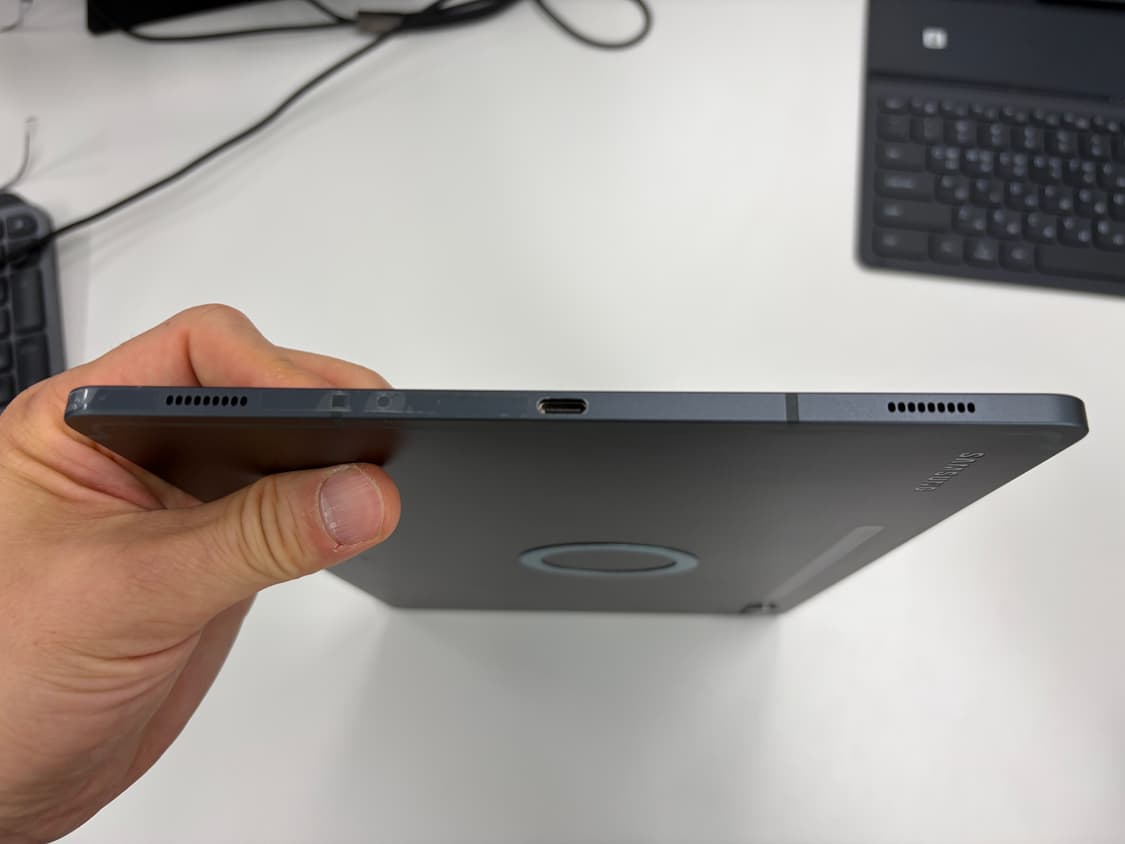[상태좋음] 갤럭시 탭 S9+ 5G 256GB 블랙 + 정품 키보드 북커 상품이미지5