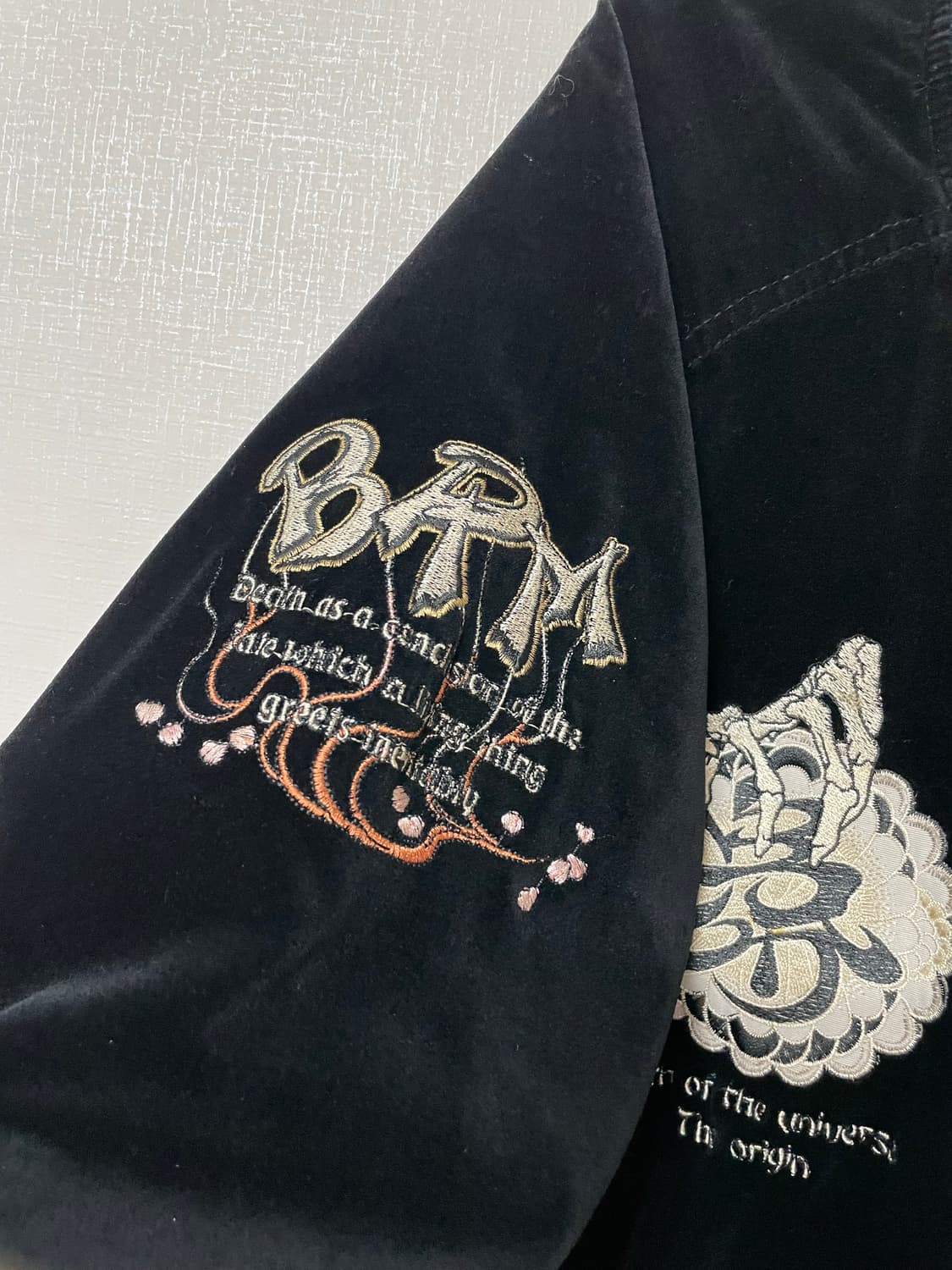 BRM 벨벳 리버시블 스컬 자수 스카쟌 상품이미지7
