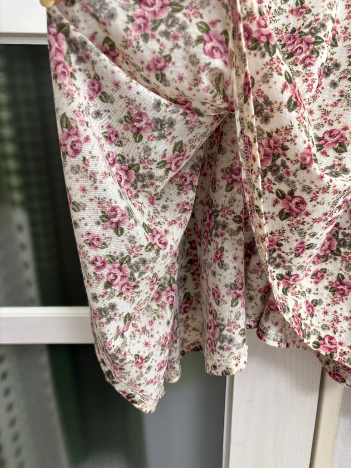 플라워 언발 블라우스 상품이미지4