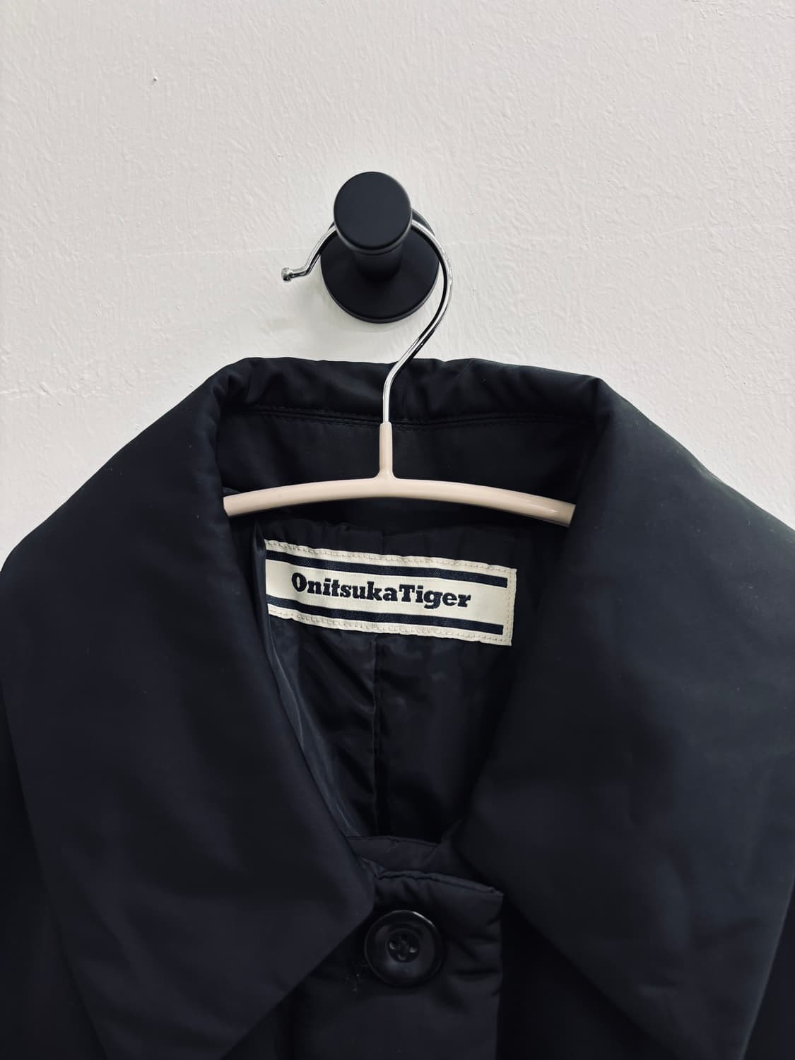 오니츠카타이거 Onitsuka Tiger 롱 패딩 코트 상품이미지2