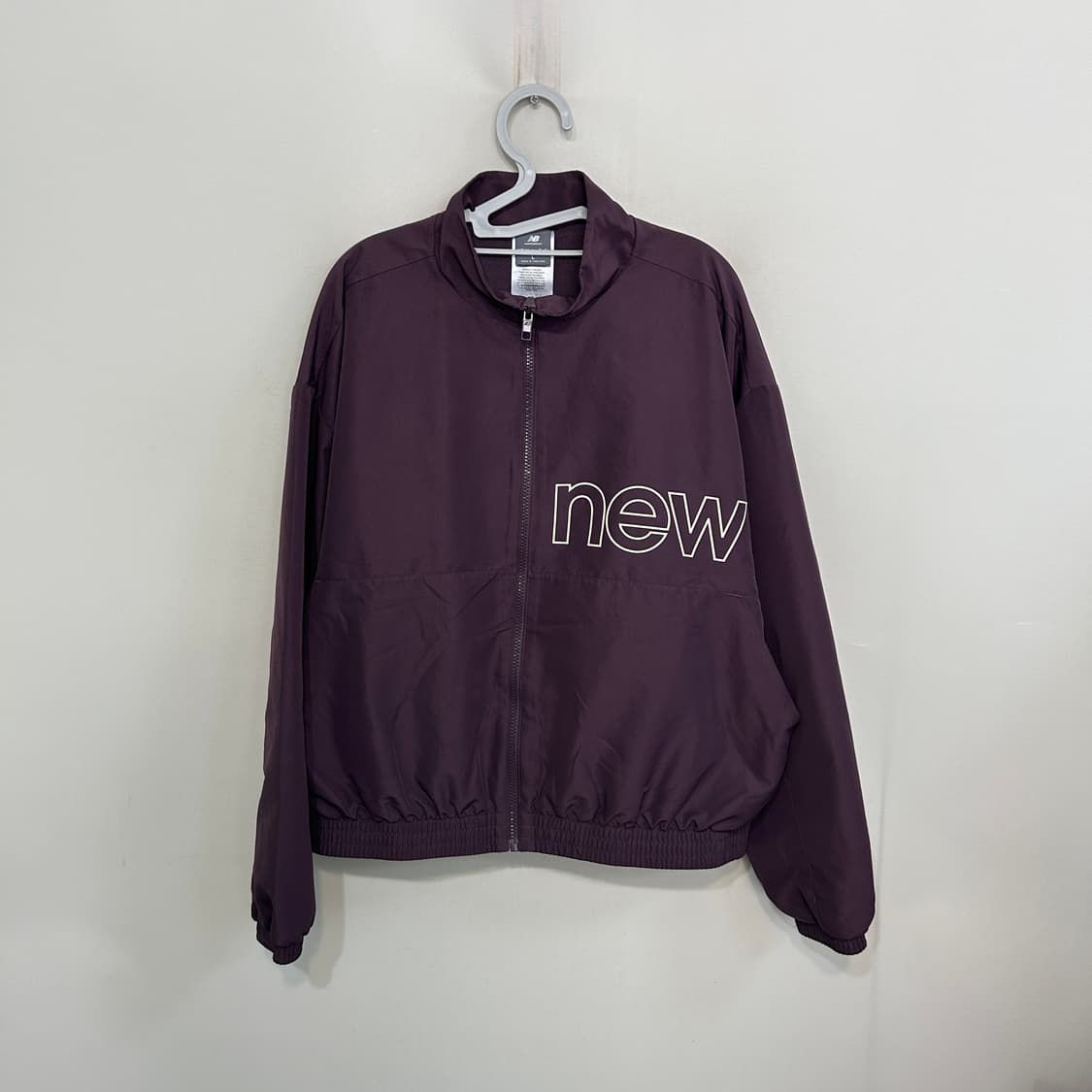 뉴발란스 여성 바람막이 L 상태최상 상품이미지2